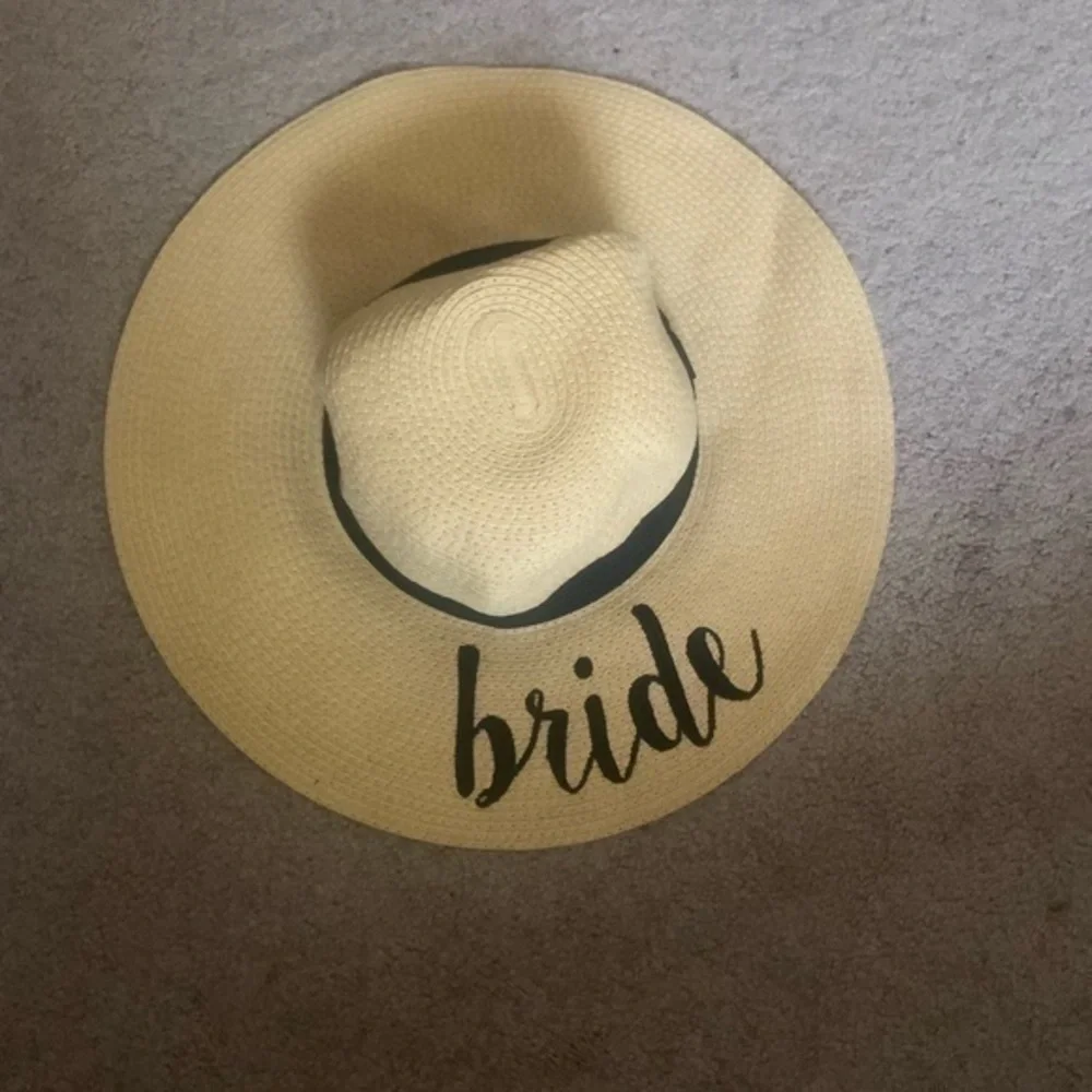 Bride straw hat